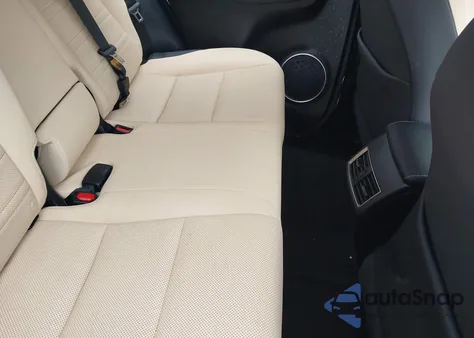 2021 Lexus Nx 300 z USA, uszkodzony, nr VIN JTJDARBZ3M2195680